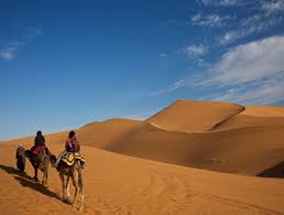 פְּגִישַׁת הָגָר וְהַמַּלְאָכִים by hen naim - Ourboox.com