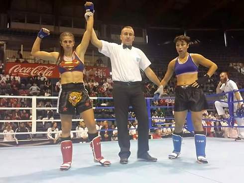 איגרוף תאילנדי by Dav per - Illustrated by דוד פרלמן - Ourboox.com