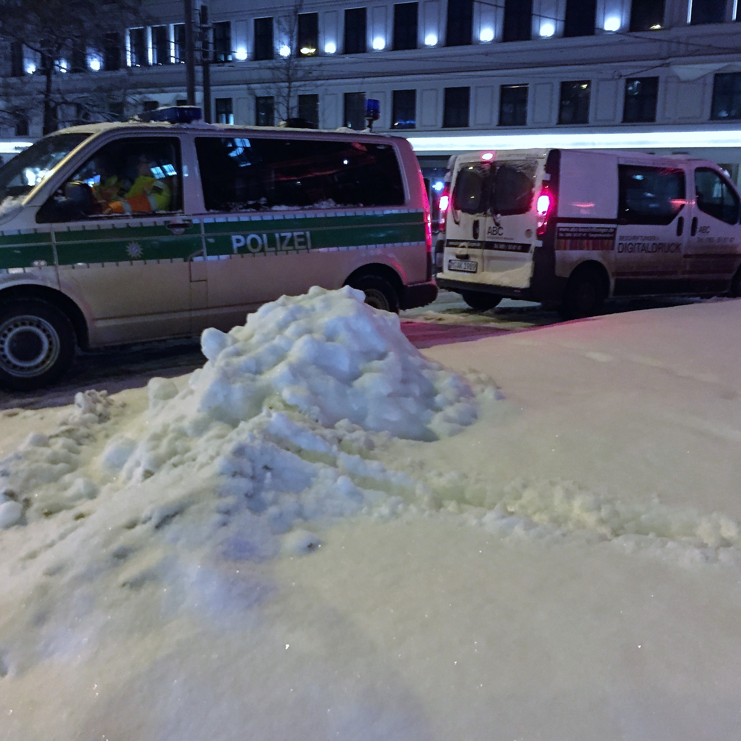 Mel Talks at CDTM, Center for Digital Technology and Management by Mel Rosenberg - מל רוזנברג - Ourboox.com