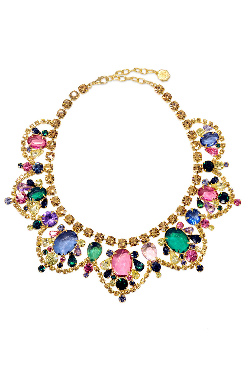 The adventures of Sophia, the curious chihuahua! by jasmine lee - Illustrated by google - Ourboox.com