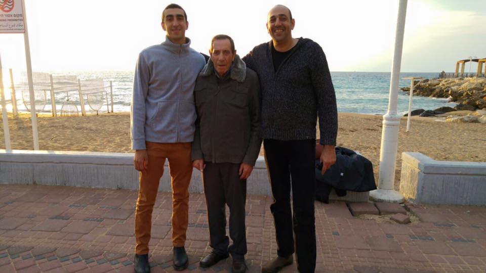 Family by Omer akiva - Ourboox.com