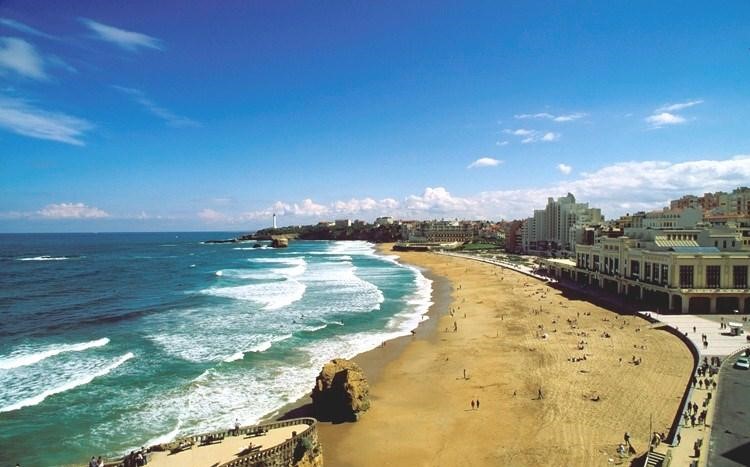 עבודה בצרפתית by shir netzer - Ourboox.com