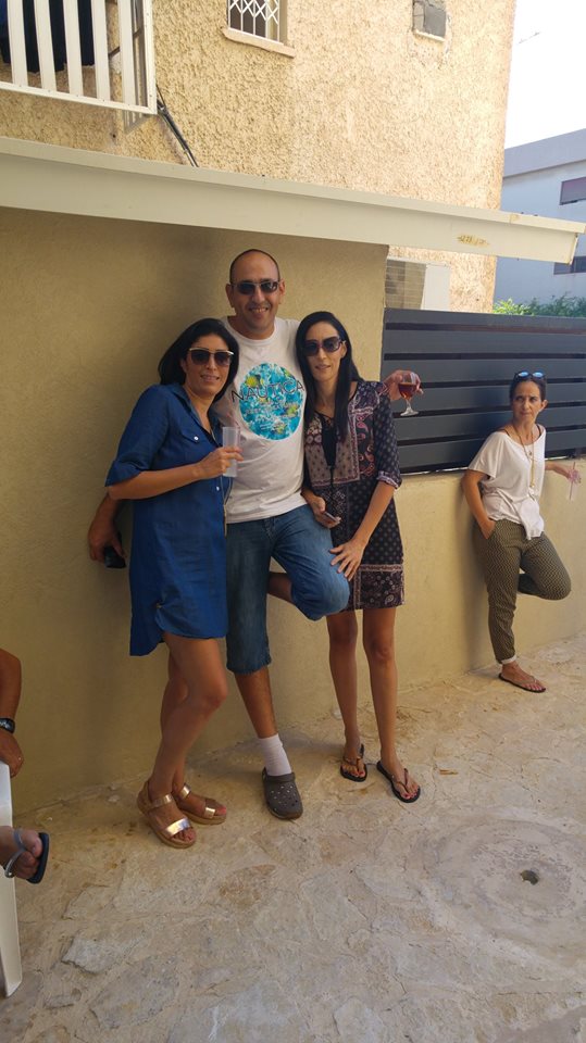 Family by Omer akiva - Ourboox.com