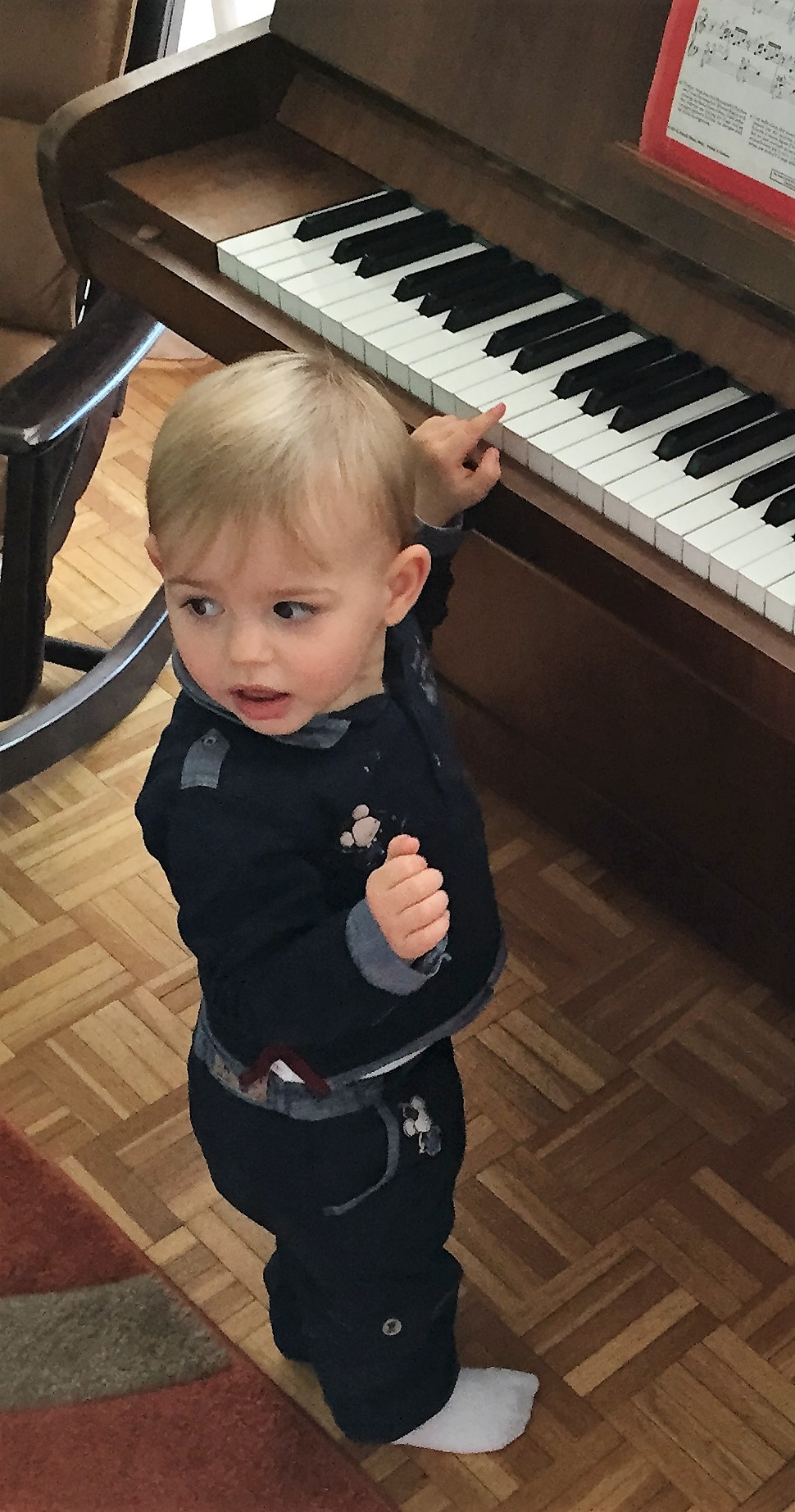 The little Tchoupi by Sagot-Oliveras - Ourboox.com