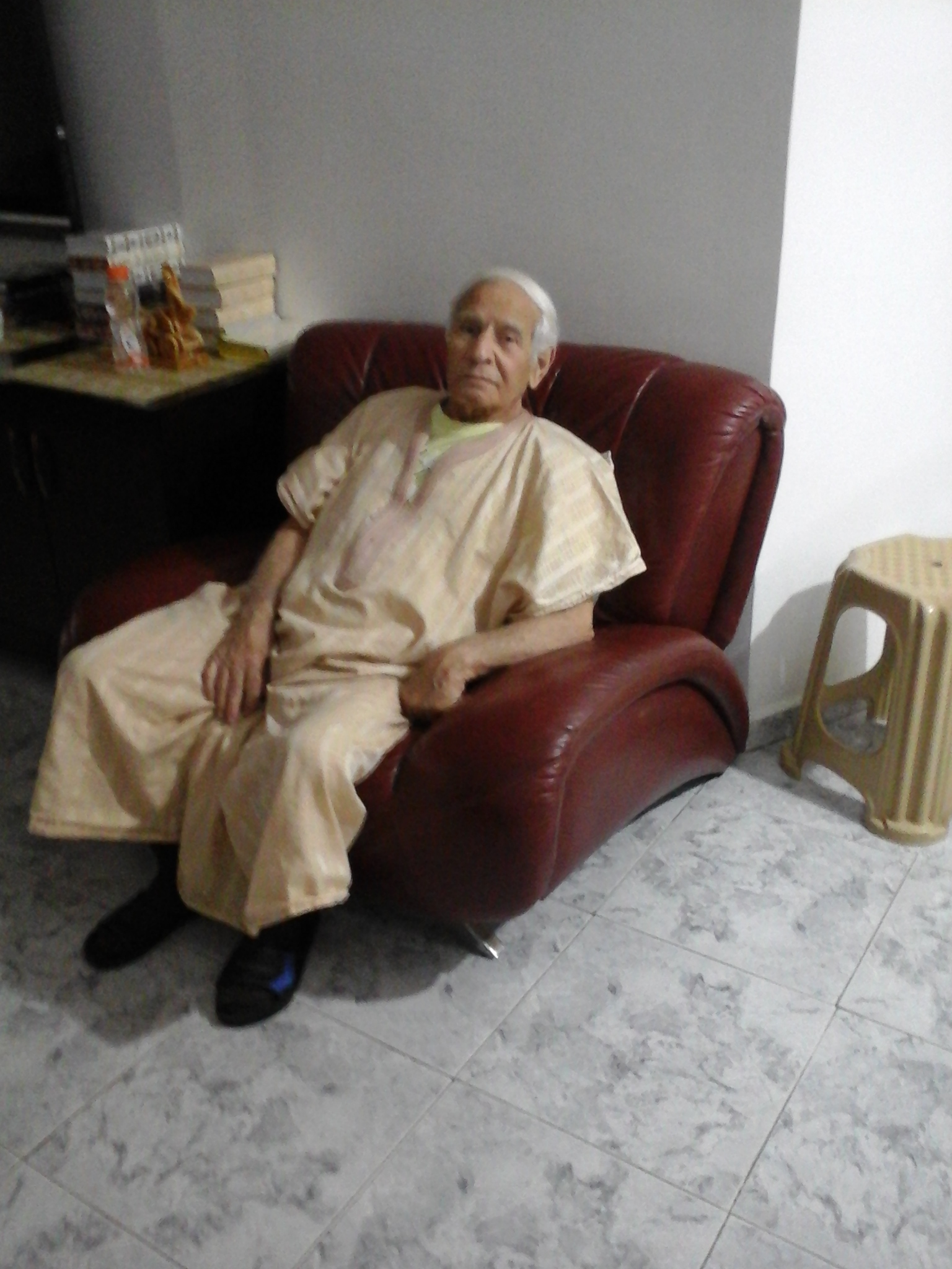 חייהם של הוריי מאיר ושמחה אמויאל by ruhama - Ourboox.com