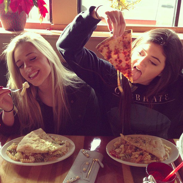 THE BEST FRIENDS by Miriam - Ourboox.com