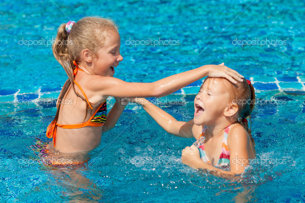 little girls by Michelle Oxford - Ourboox.com