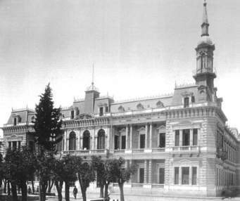 Ferdinand de Saussure by Ana Castellin - Ourboox.com