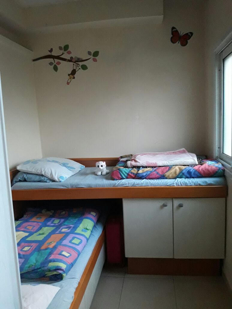 Houses of our friends by English Maymon - Ourboox.com