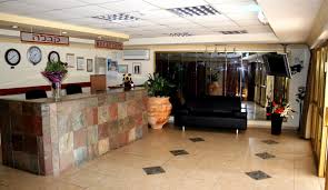 מסעדות ומקומות לינה by sarit - Illustrated by כיתה ט1 - Ourboox.com