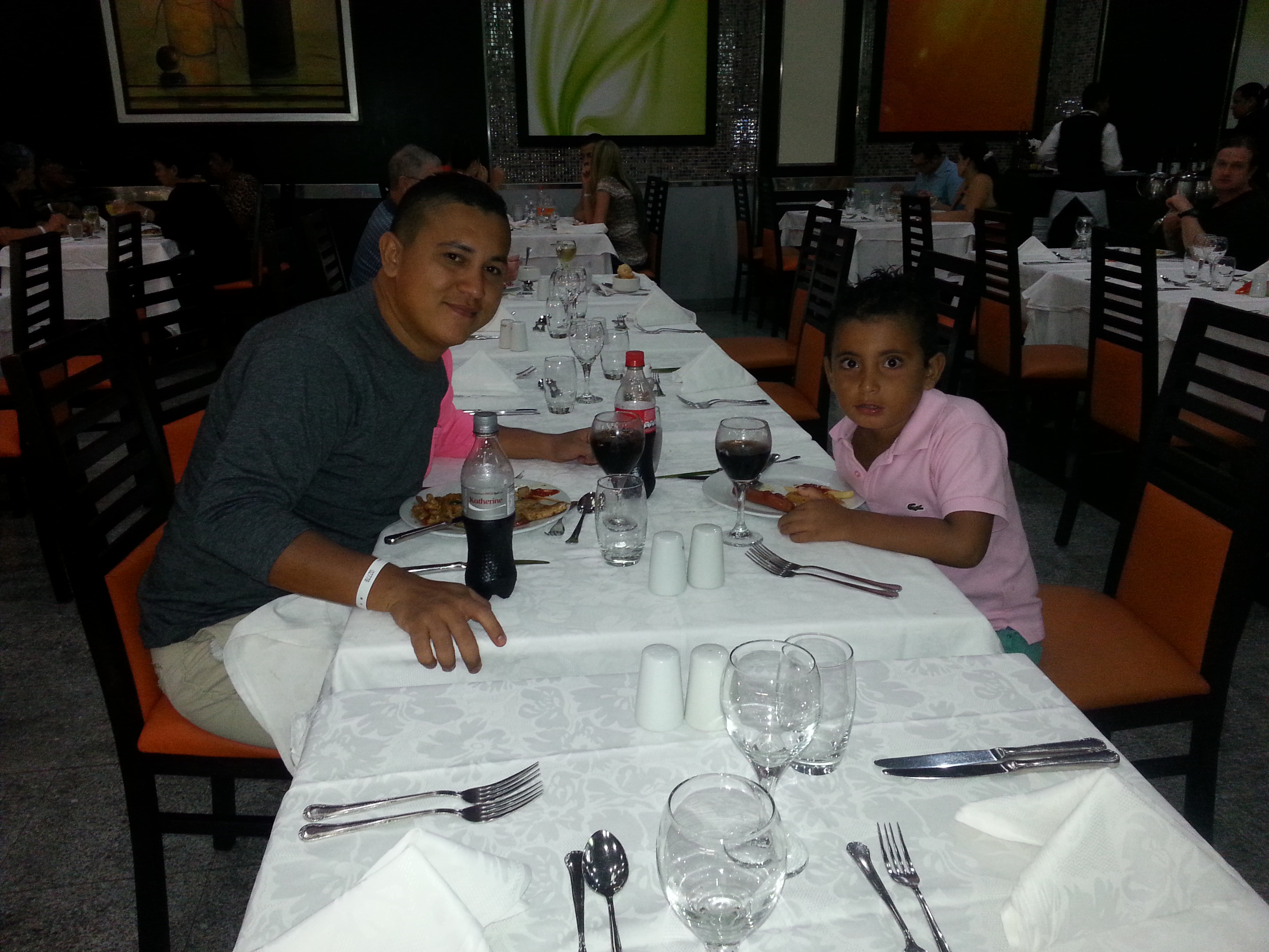 Luis daily routine by Luis - Illustrated by Luis Gutiérrez Vargas - Ourboox.com