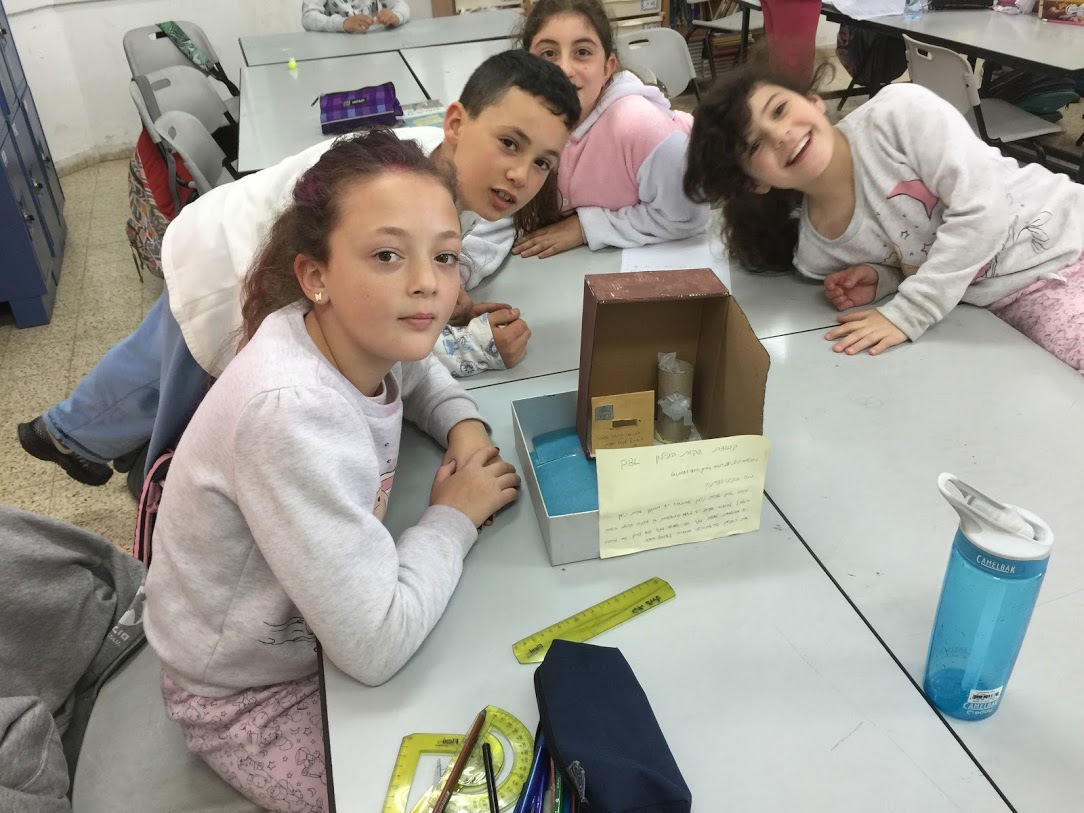 שכבת ד מסכמת תהליך חקר הסביבה by yael elkon - Illustrated by דנה, מימי, דליה ויעל. - Ourboox.com