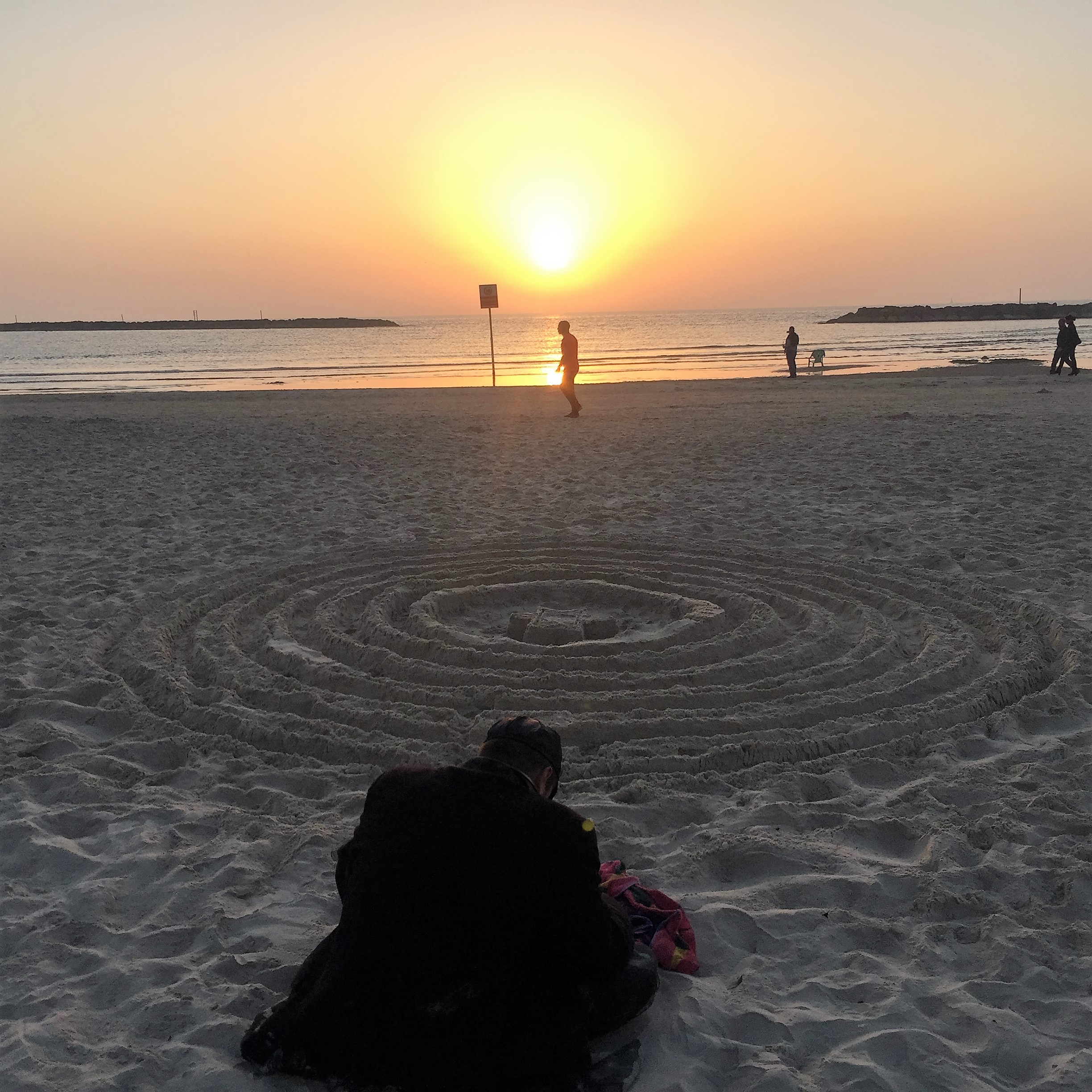 Sunset Hunting in Tel Aviv with Jeff Pulver by Mel Rosenberg - מל רוזנברג - Ourboox.com