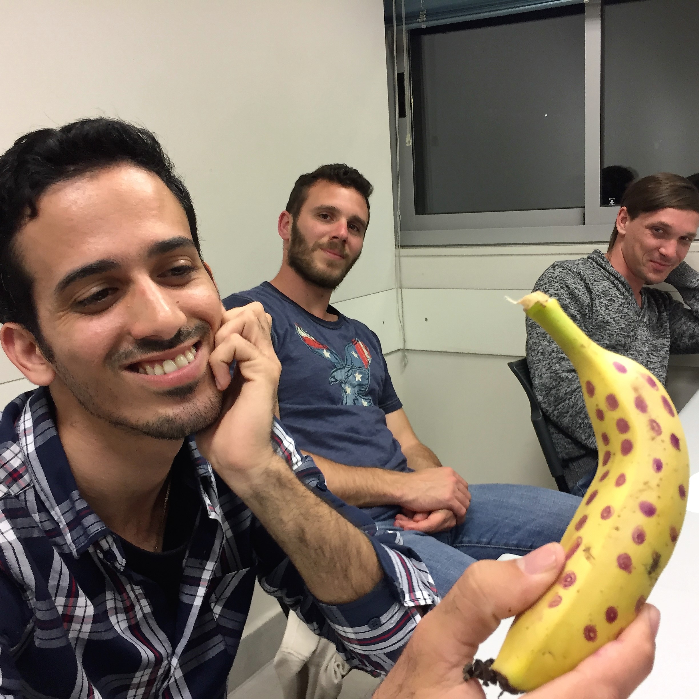 Going Bananas at Afeka College by Mel Rosenberg - מל רוזנברג - Ourboox.com