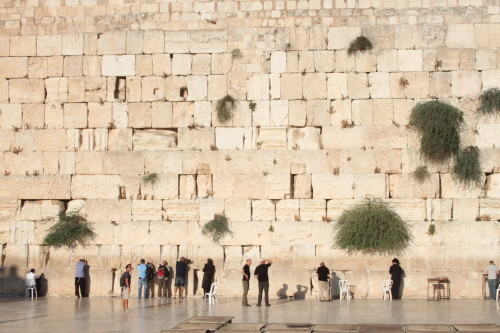 הכותל- עינב אזולאי ועליזה גטניו by renanim - Ourboox.com