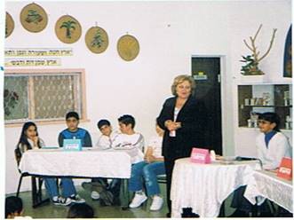 דיון מובנה by liat elkobi - Ourboox.com