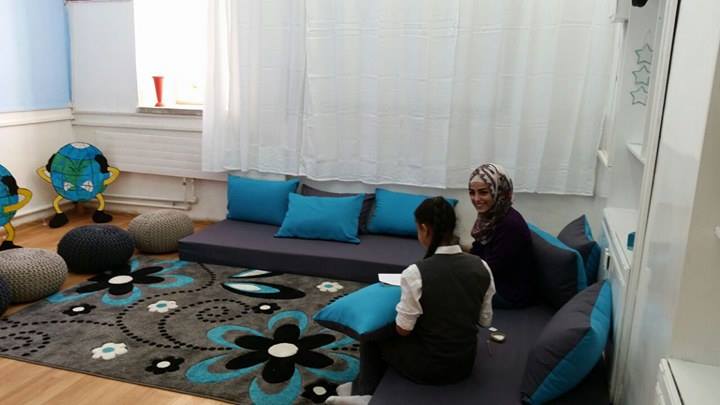 المجله الالكترونيه لمدرسه خليل السكاكيني 2016-2017 by amani - Illustrated by معلمة الحاسوب اماني صيام - Ourboox.com