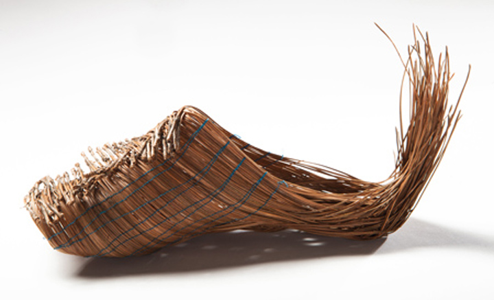 הנעל היא עצמה מאוד עתיקה