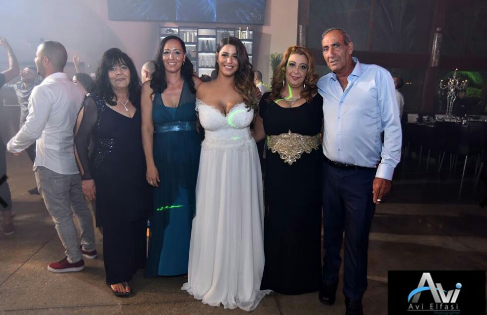 הרעיון שלי עם סבתא שלי -סבתא ג’נט by amit.maimoni - Ourboox.com