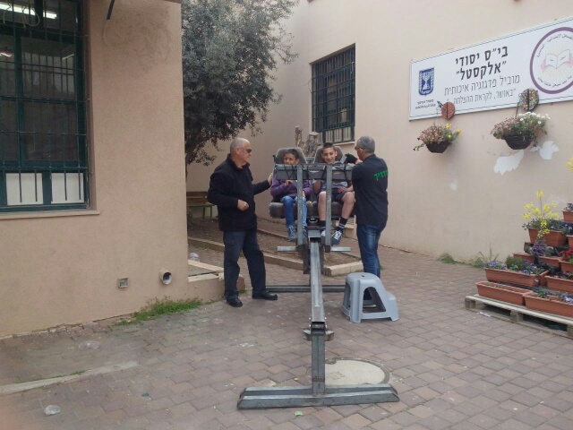 فعاليات الحذر في مدرسة “القسطل” by alkastal - Illustrated by ذذ - Ourboox.com