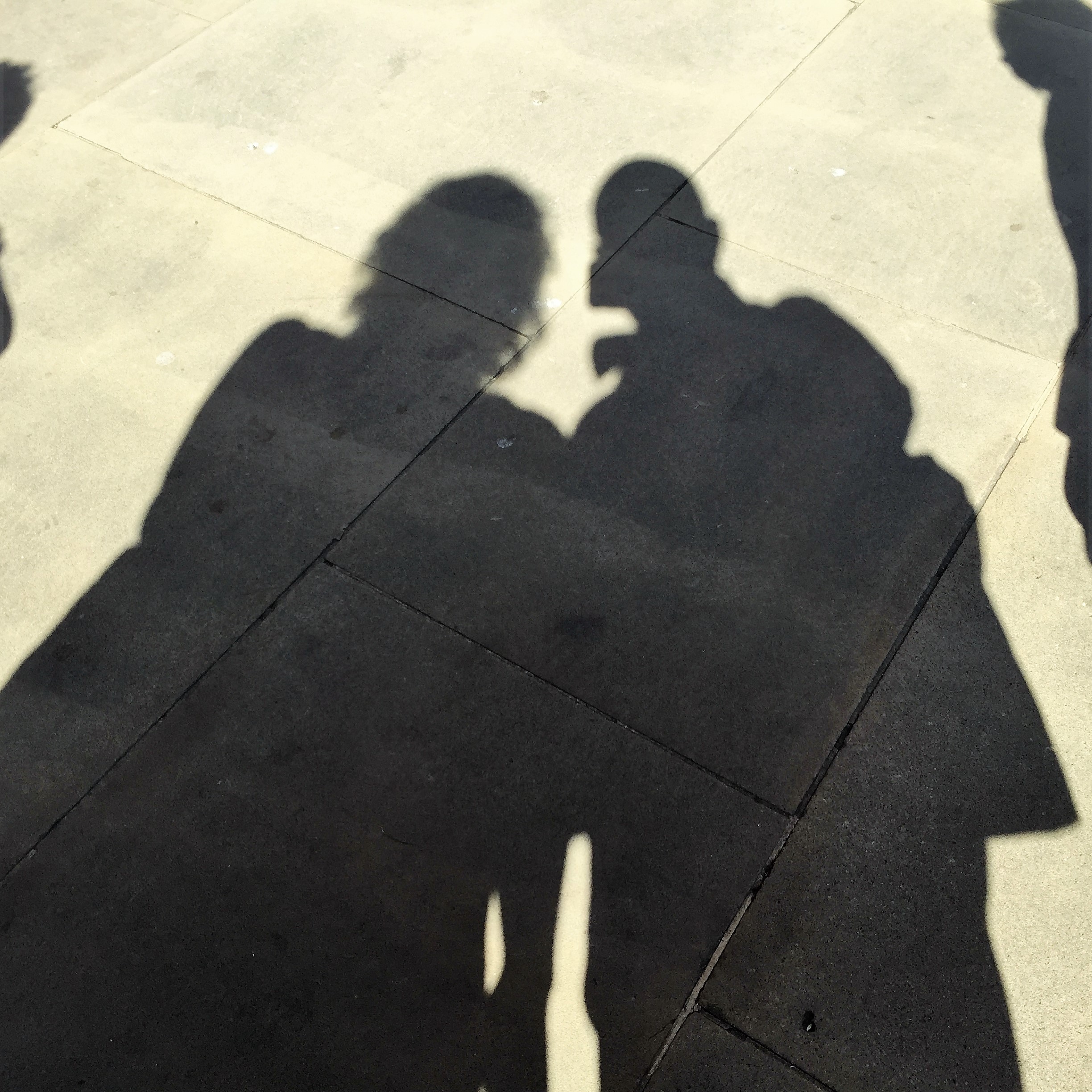 A Day out with Antigoni and George in Sunny London Town by Mel Rosenberg - מל רוזנברג - Ourboox.com