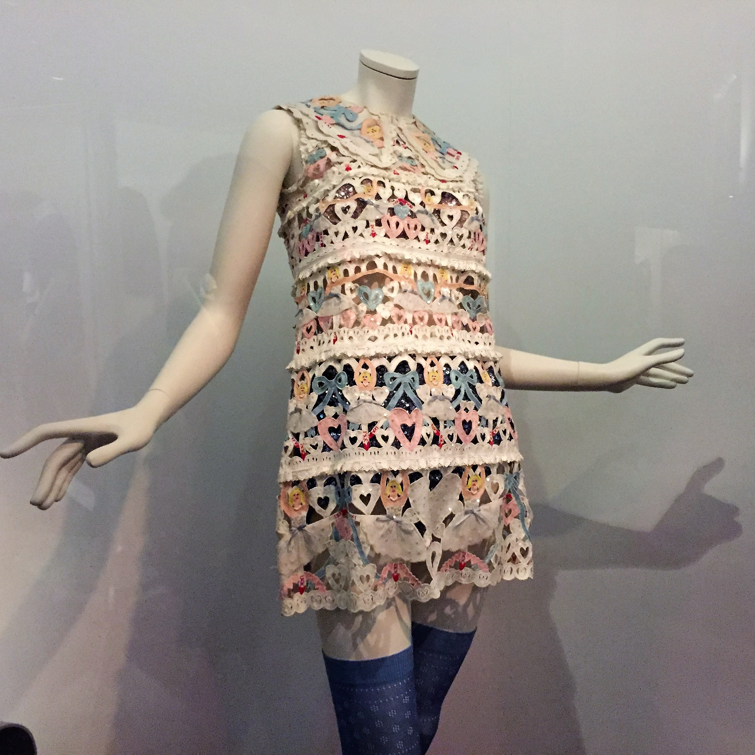 A Day out with Antigoni and George in Sunny London Town by Mel Rosenberg - מל רוזנברג - Ourboox.com