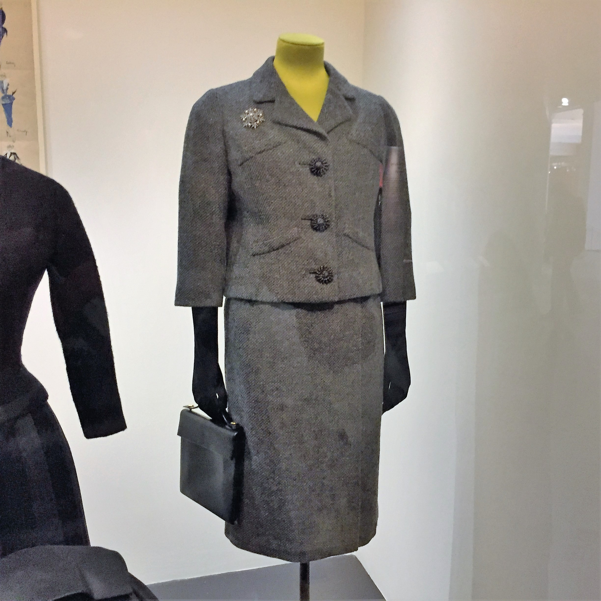 A Day out with Antigoni and George in Sunny London Town by Mel Rosenberg - מל רוזנברג - Ourboox.com