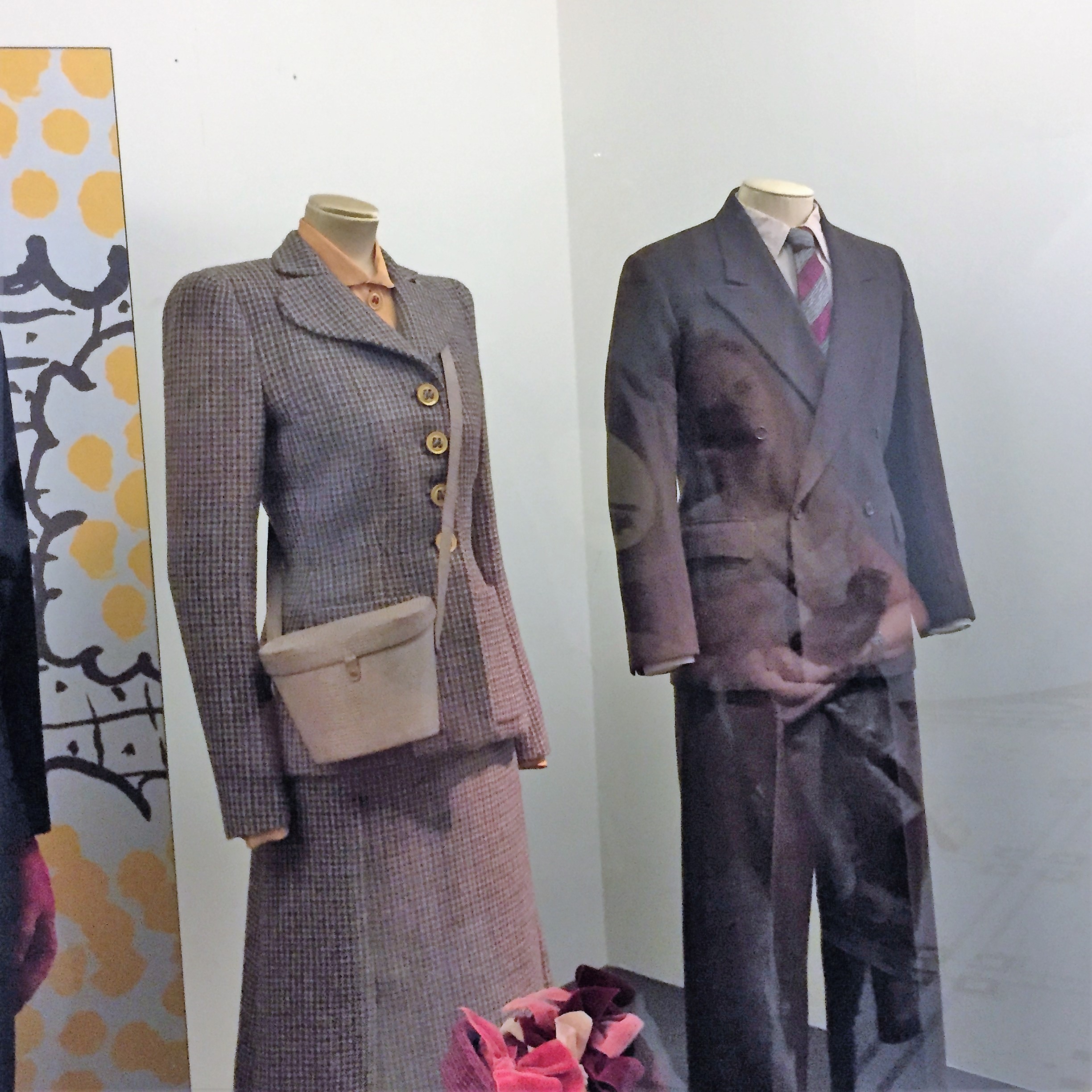 A Day out with Antigoni and George in Sunny London Town by Mel Rosenberg - מל רוזנברג - Ourboox.com