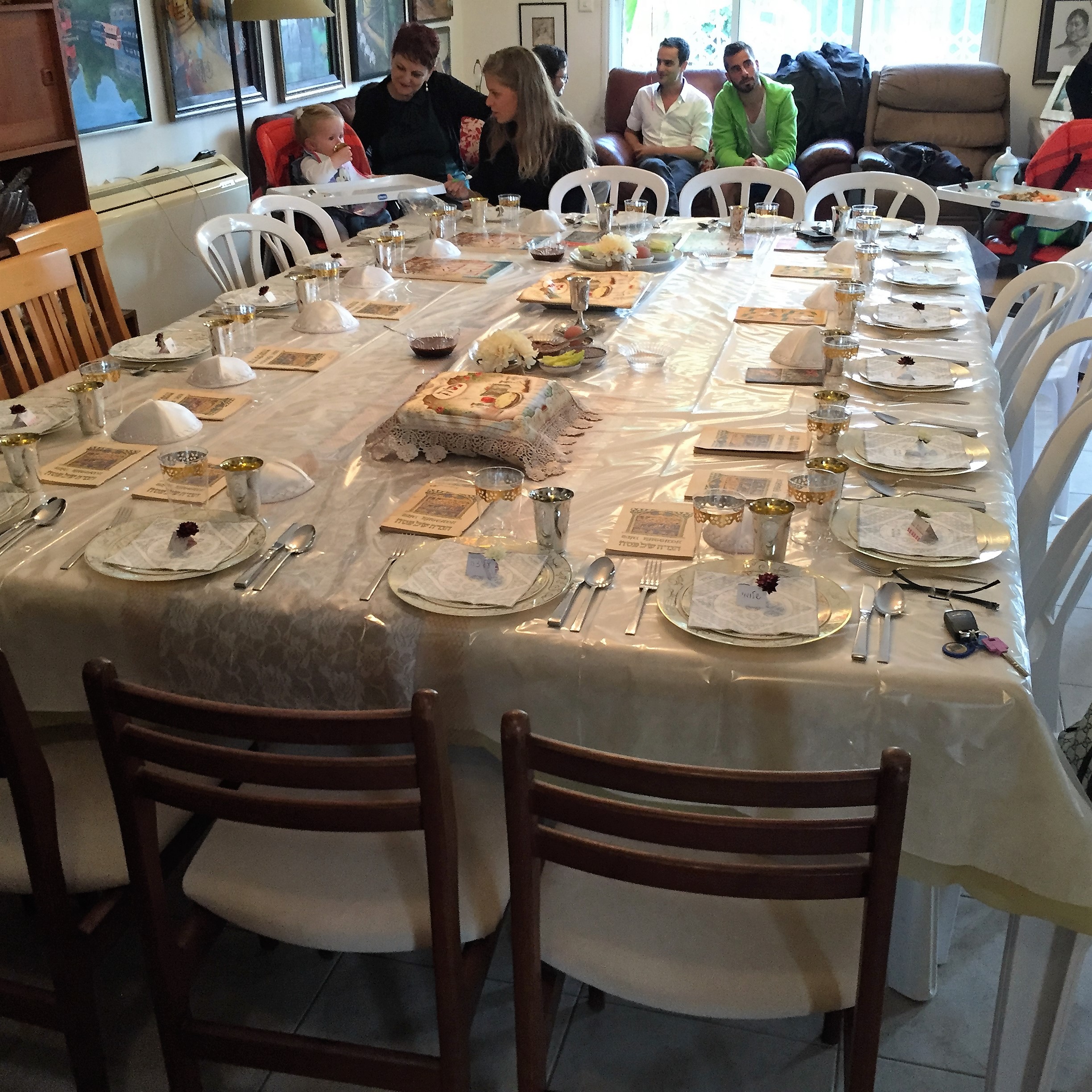 Scenes from the Seder, 2017 by Mel Rosenberg - מל רוזנברג - Ourboox.com