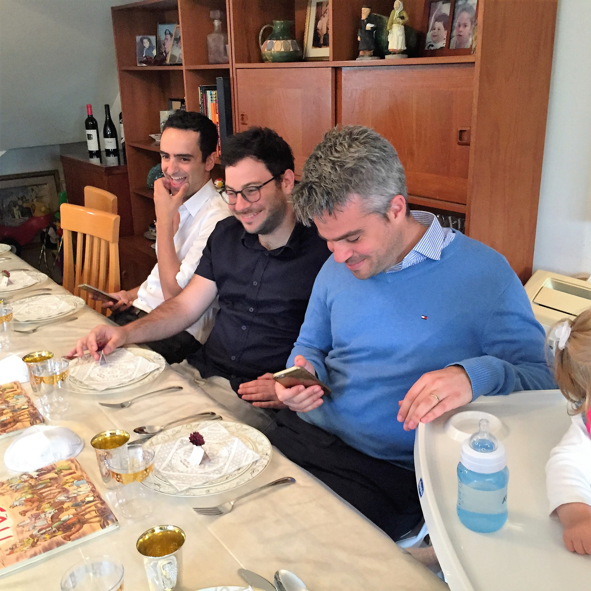 Scenes from the Seder, 2017 by Mel Rosenberg - מל רוזנברג - Ourboox.com