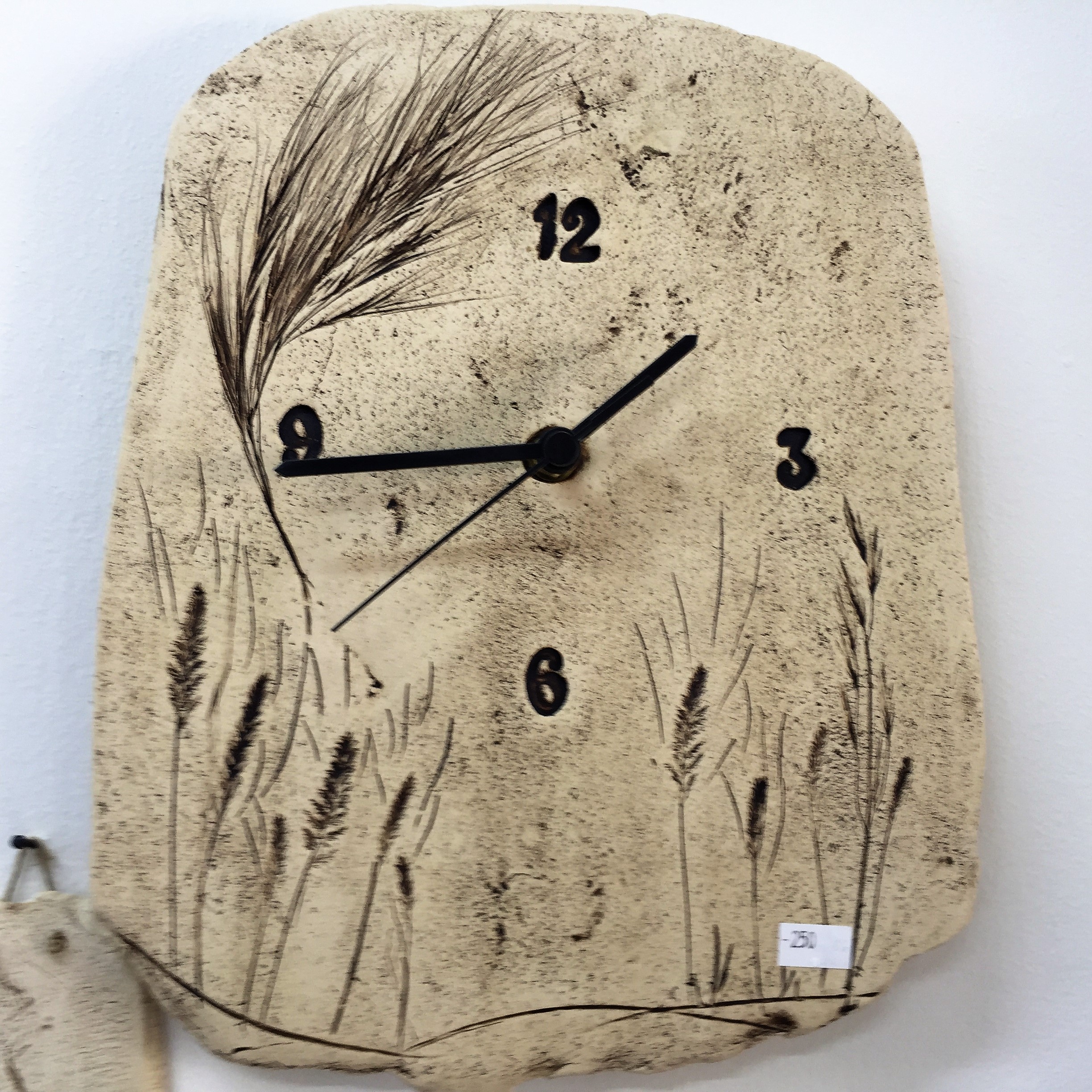 Sergio Faingold has a Fine Ceramics Gallery in Zikhron LeZion by Mel Rosenberg - מל רוזנברג - Ourboox.com