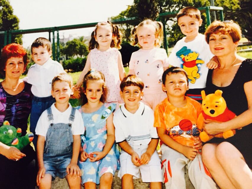 ראיון עם סבתא, זינה מולר by EmilyMuller - Illustrated by אמילי מולר - Ourboox.com