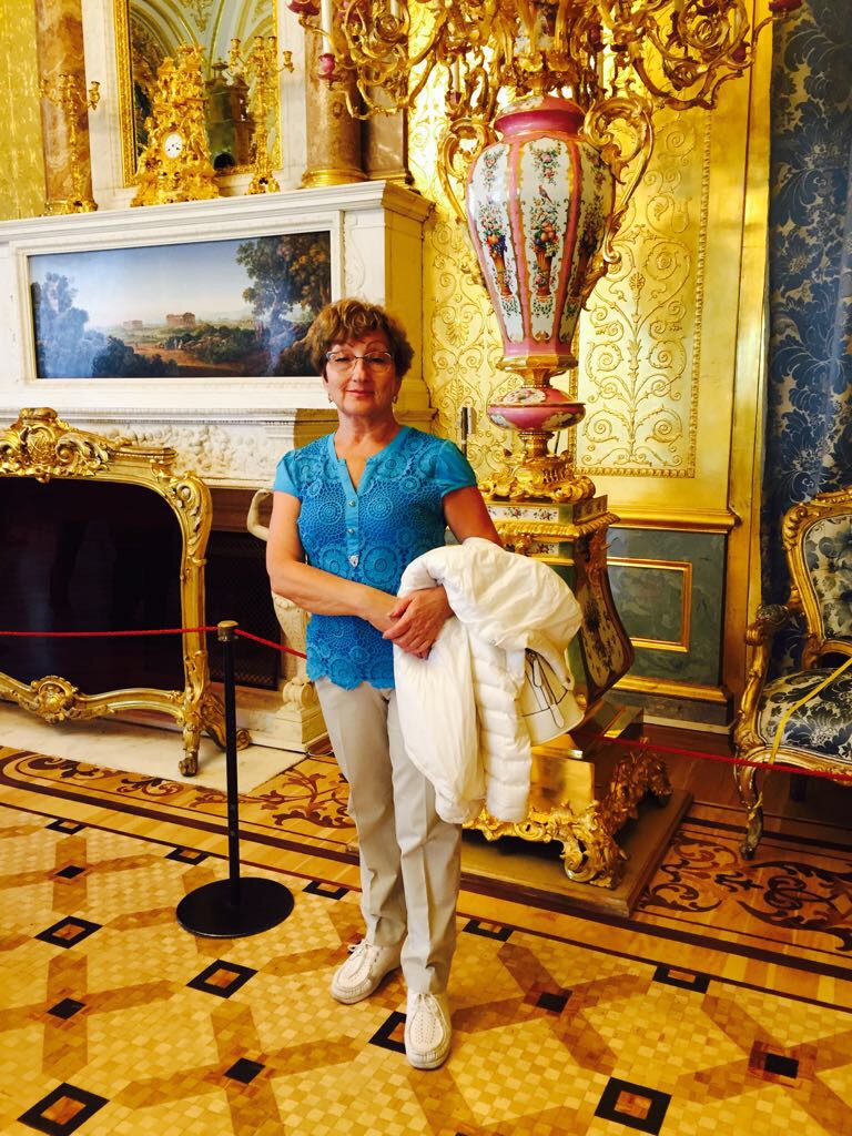 ראיון עם סבתא, זינה מולר by EmilyMuller - Illustrated by אמילי מולר - Ourboox.com