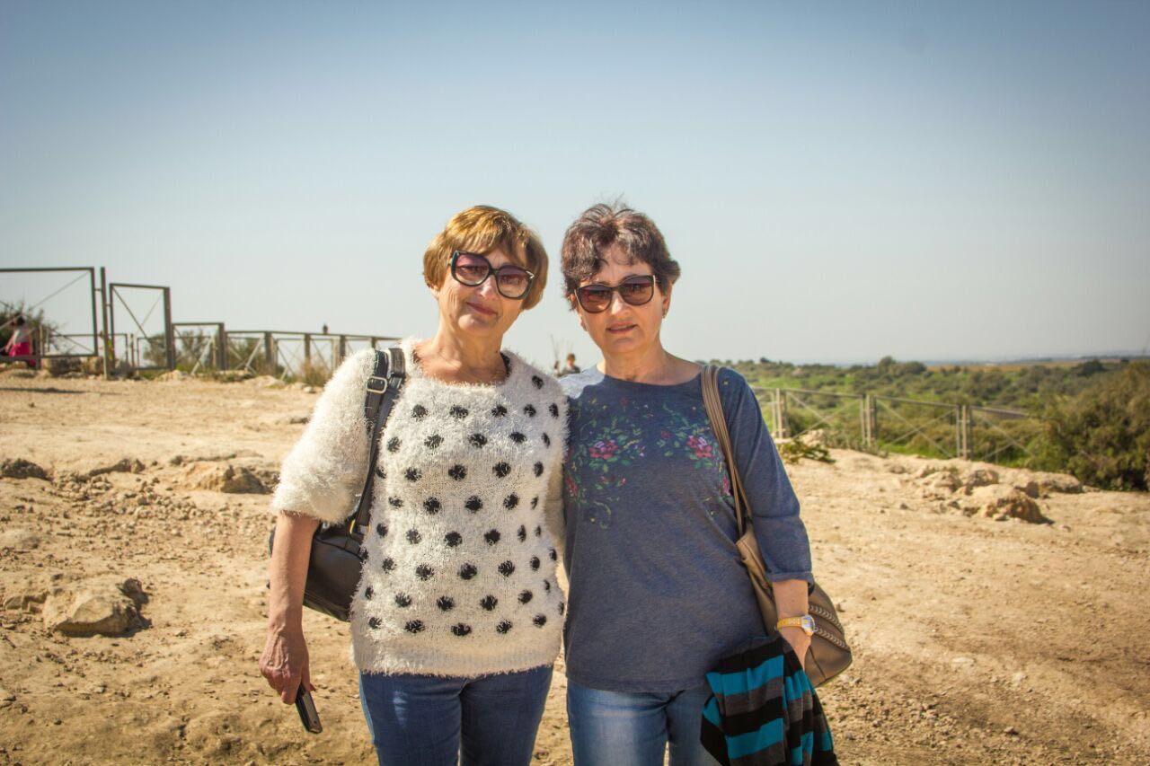 זינה ואחותה ראיסה