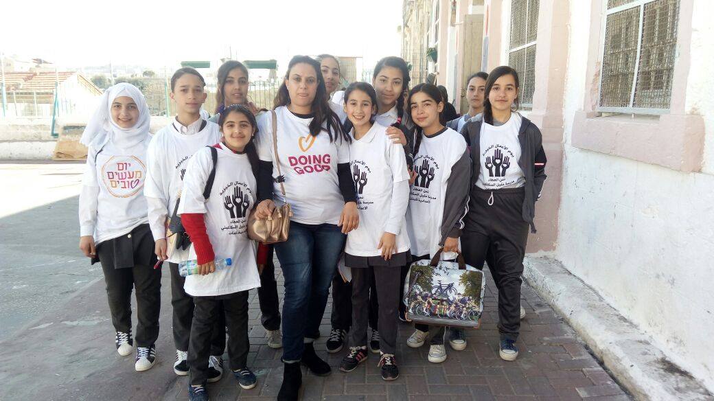 المجله الالكترونيه لمدرسه خليل السكاكيني 2016-2017 by amani - Illustrated by معلمة الحاسوب اماني صيام - Ourboox.com