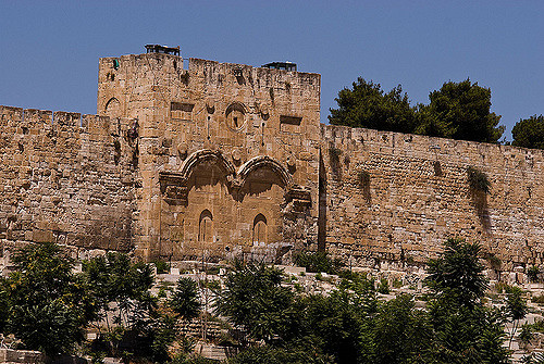 שערי-ירושלים- בית ספר “בן-צבי”-עפולה by hila mizrhi - Illustrated by תלמידי שכבת ג - Ourboox.com