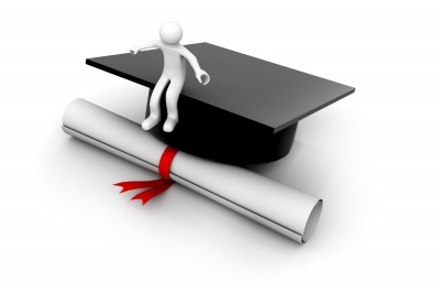 סיימתי תואר ראשון בלימודי ניהול מלונאות ותיירות ועכשיו לומדת תואר שני בעיצוב יזמות וחדשנות