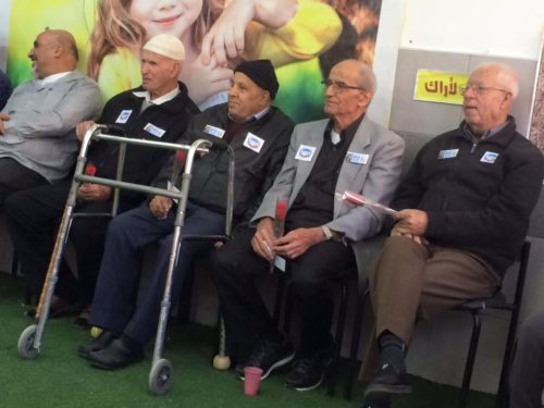 قصص رقم 7 و 8 – مشروع جسر الاجيال – مدرسة عمر بن الخطاب الابتدائية – الطيبة by amase - Illustrated by الطالب محمد مصاروة والجد عبد الله - Ourboox.com