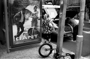 פרויקט גמר צילומי רחוב by ran gawi - Illustrated by ארנון רן גאוי - Ourboox.com