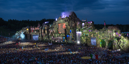 plastoflippancy – afeka 17 G.P – Tomorrowland by gal peleg - Ourboox.com