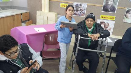 قصة رقم 9 – جسر الاجيال – مدرسة عمر بن الخطاب الابتدائية الطيبة by amase - Illustrated by الطالبة سما وسدن والحج حسن - Ourboox.com