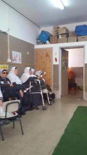 قصة رقم 5 – مدرسة عمر بن الخطاب الابتدائية – الطيبة by amase - Illustrated by تالا ورحيق مع الجدة ردينة - Ourboox.com