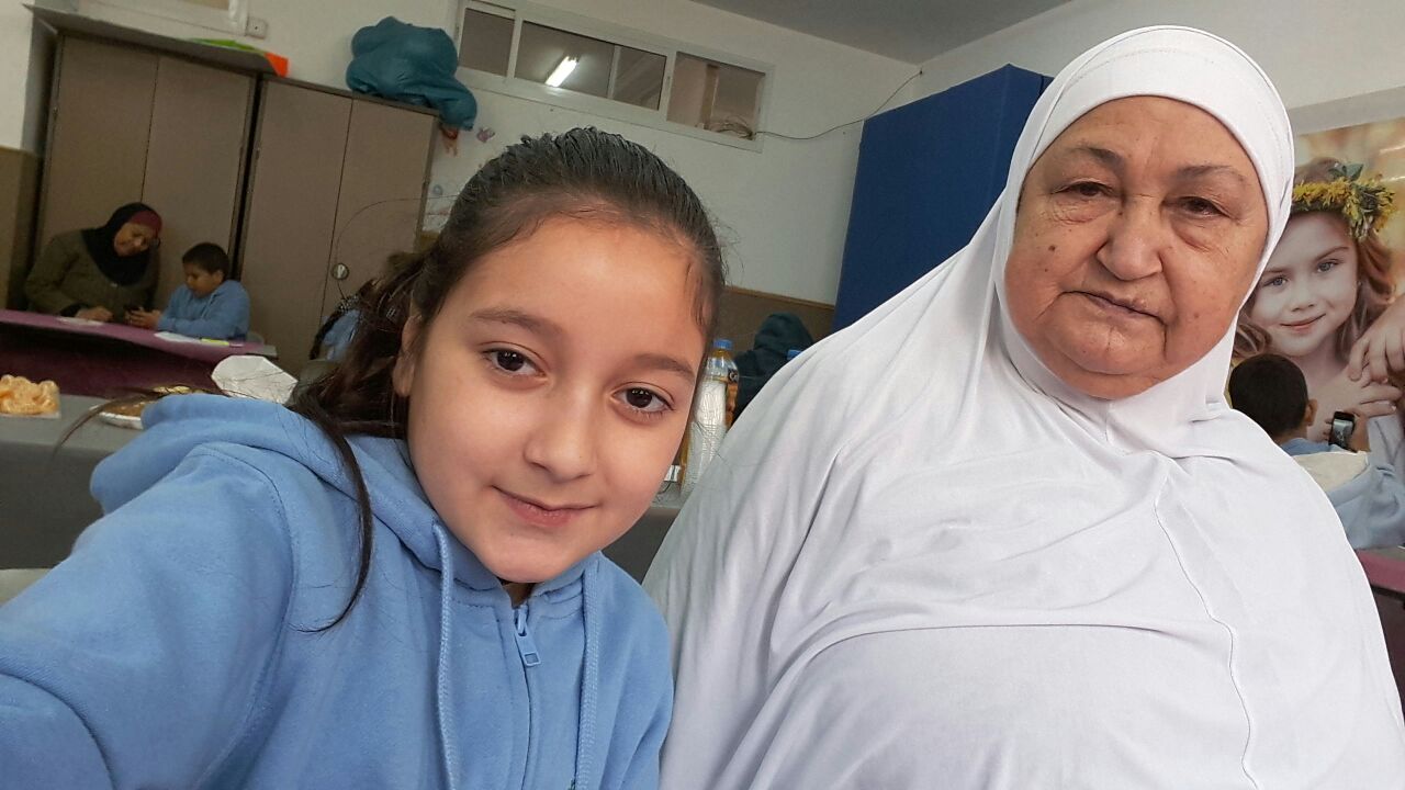 قصة رقم 6 – مدرسة عمر بن الخطاب الابتدائية – الطيبة by amase - Illustrated by الطالبة ايان والحجة رحيبة - Ourboox.com