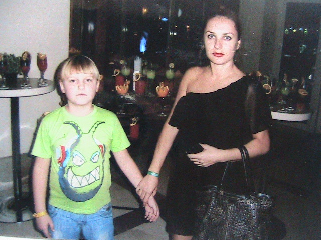 З Днем Матері, любі матусі! by Марієнко Людмила - Illustrated by Привітання для любих мам учнів 3-В класу Кам