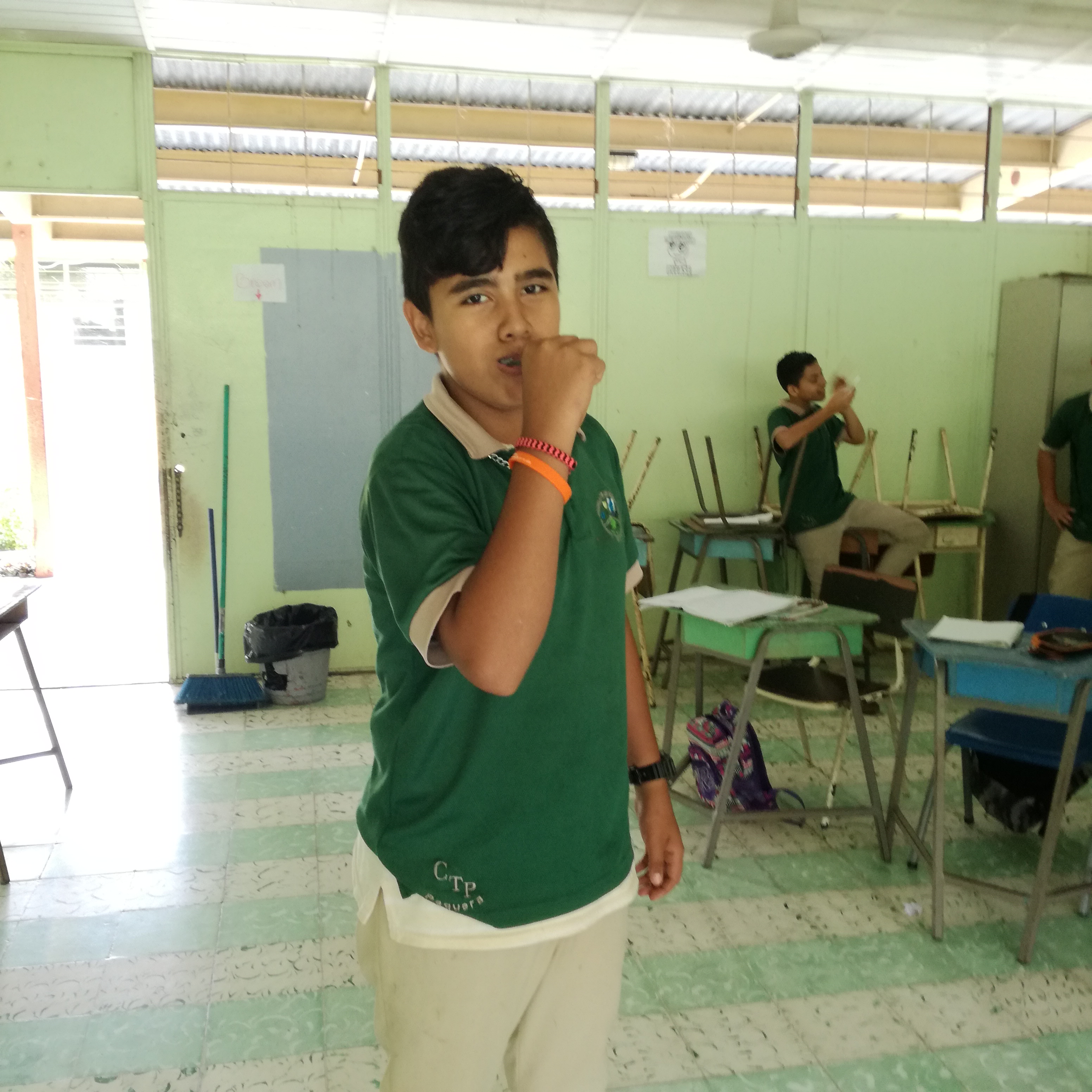 JEFFERSON’S DAILY ROUTINE by Luis - Ourboox.com