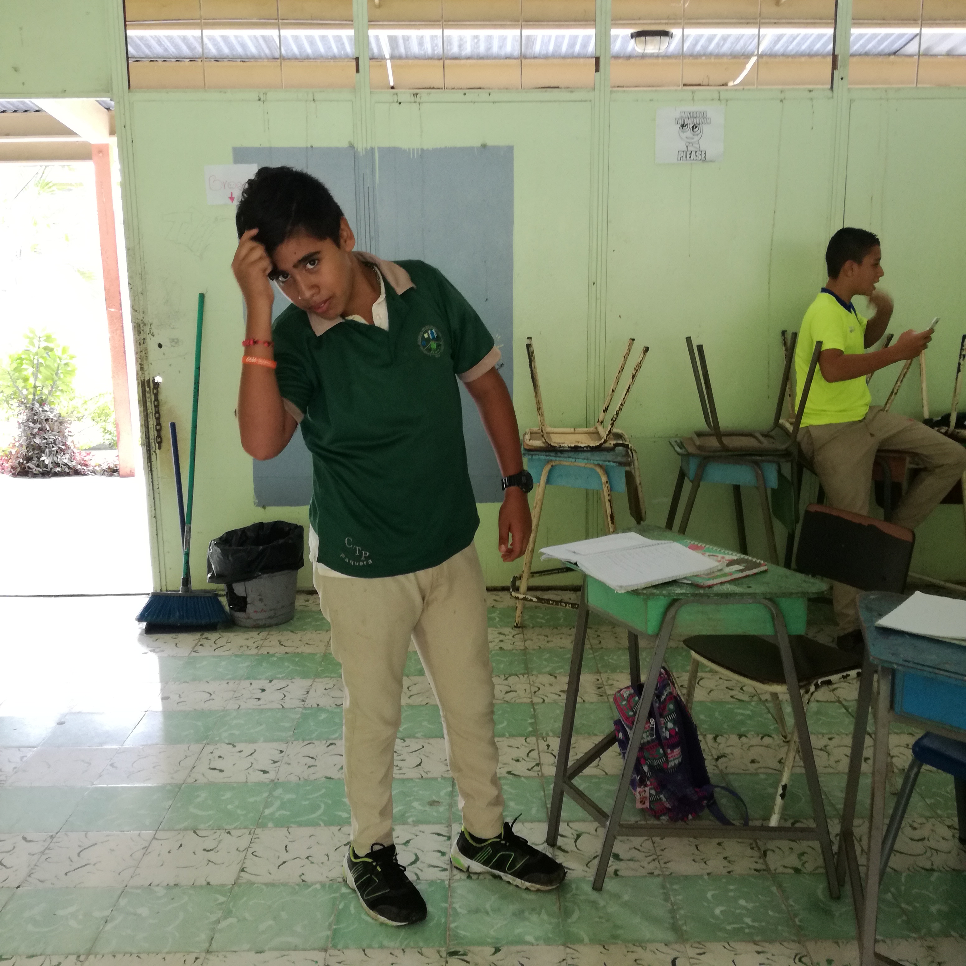 JEFFERSON’S DAILY ROUTINE by Luis - Ourboox.com