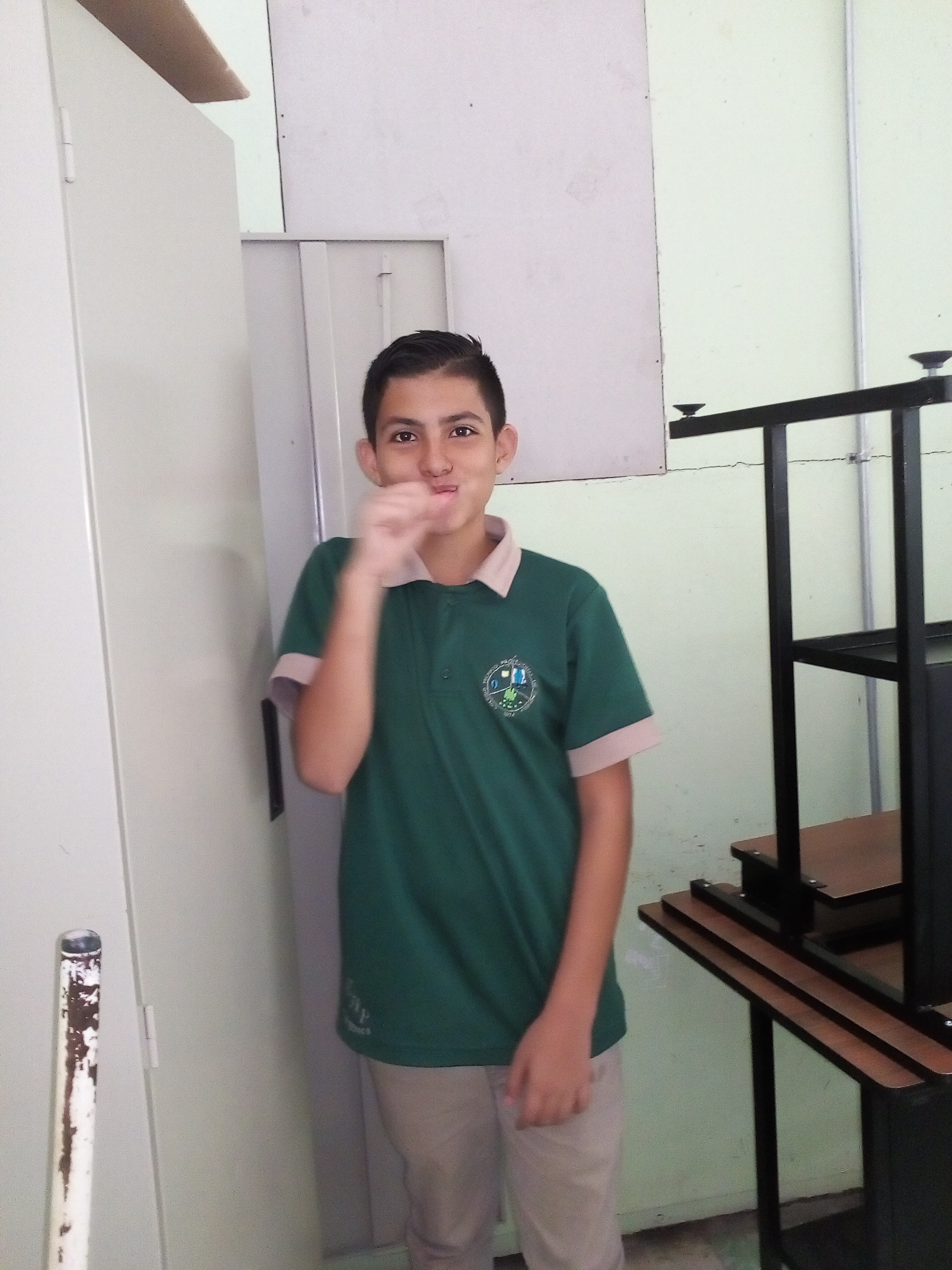 JOEL DAILY ROUTINE by Luis - Ourboox.com