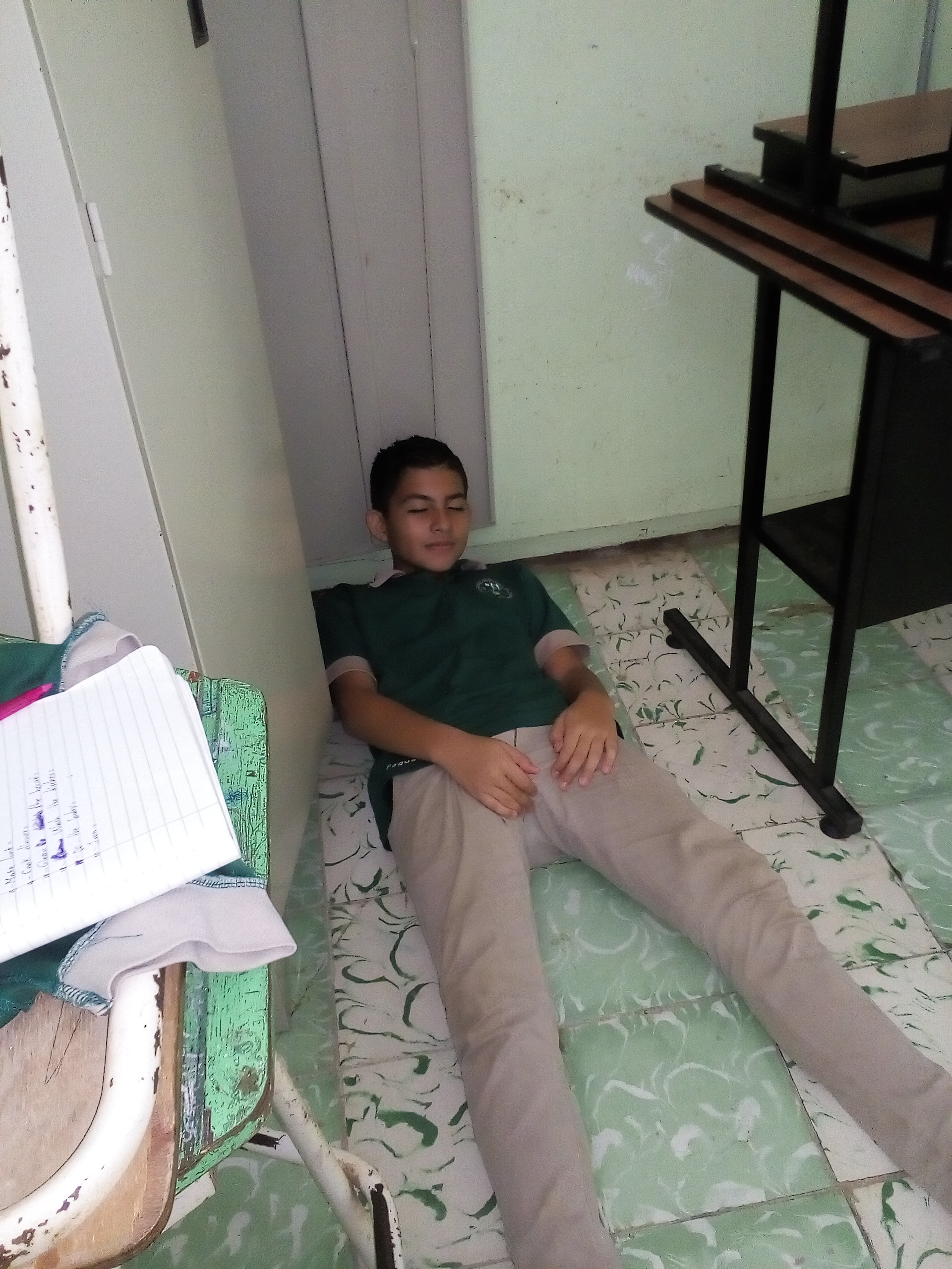 JOEL DAILY ROUTINE by Luis - Ourboox.com