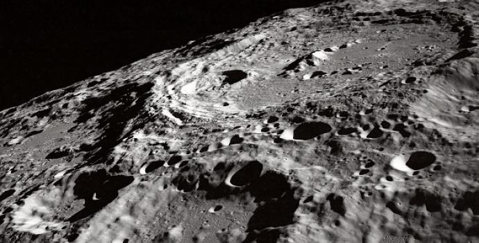 THE MOON by Dorin S - Ourboox.com