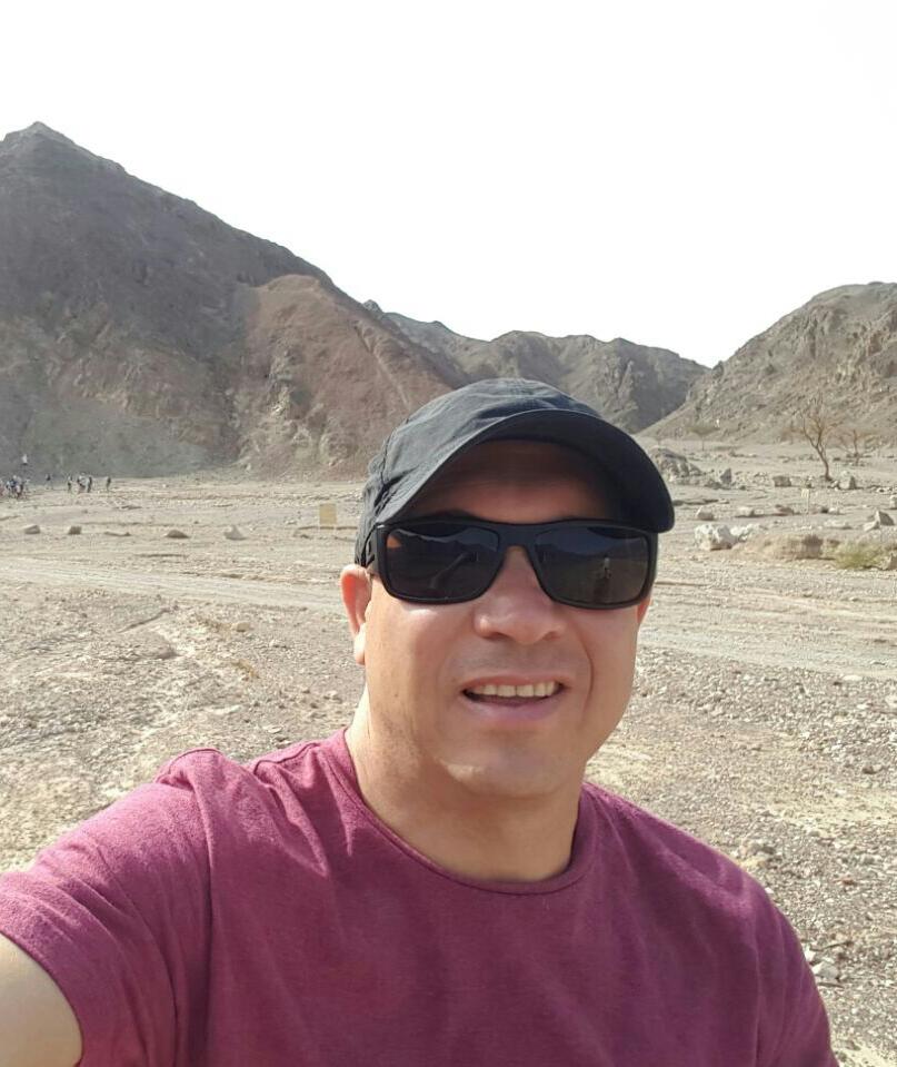 أَنا وَعائِلَتِي by שגב וגיא - Ourboox.com